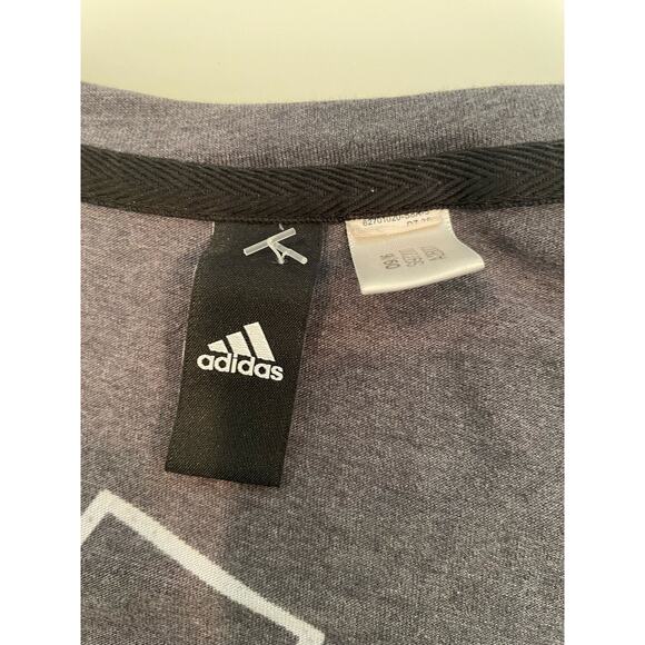 Adidas Women’s V-Neck Athletic TShirt Short Sleeve Gray Size M - Picture 3 of 3